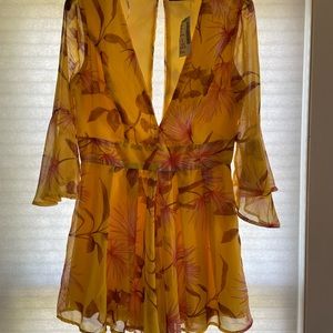 NWT Deep V long sleeve floral romper